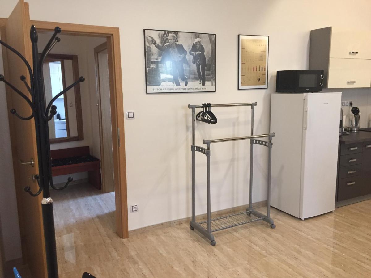 Penzion Za Radnici Valtice Zewnętrze zdjęcie